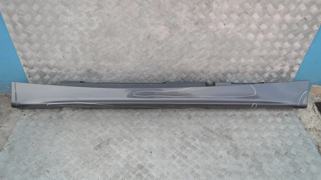 BMW 1 E87 Nakładka próg lewy sparkling graphite - SKU 0032949-SG3 - Numer Części 51770032949