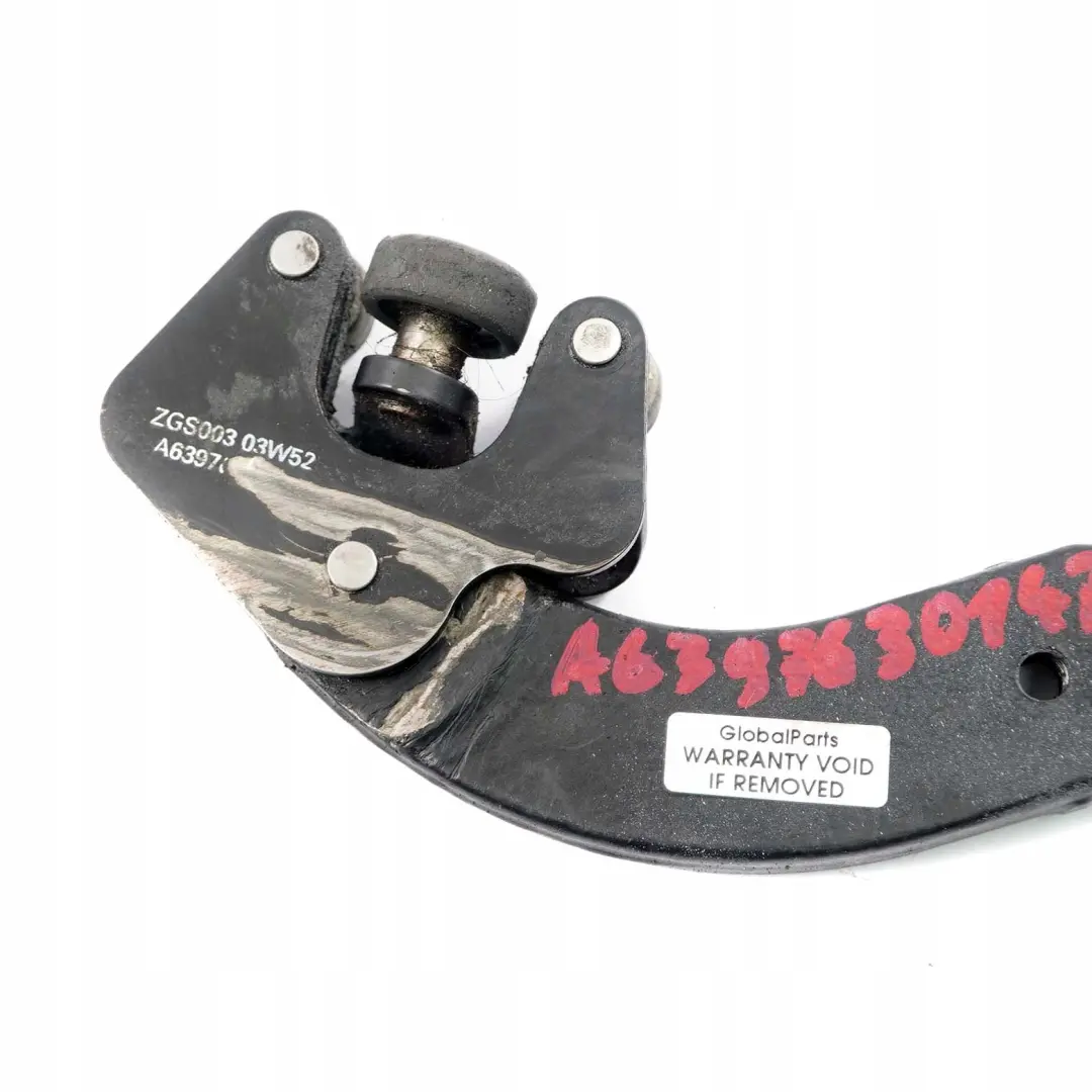 Prowadnica Drzwi Rolka Prawa do Mercedes Vito W639 o numerze A6397630147 Mercedes Vito W639 Prowadnica Drzwi Rolka Prawa - SKU A6397630147 - Numer Części A6397630147