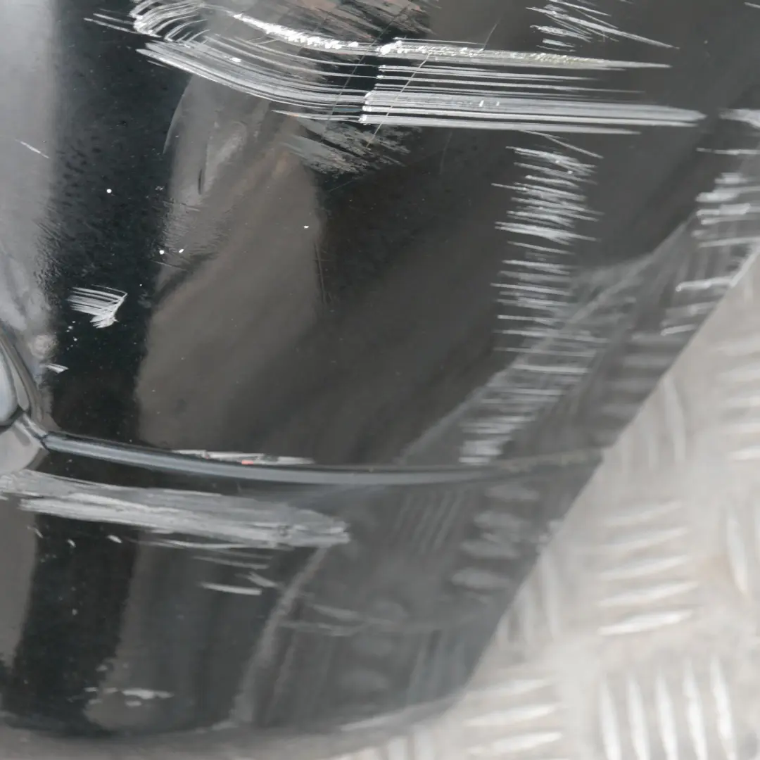 Zderzak przedni przód schwarz II 668 do BMW 3 E90 o numerze 33167 BMW 3 E90 Zderzak przedni przód schwarz II 668 - SKU 0033167-SCH3 - Numer Części 33167