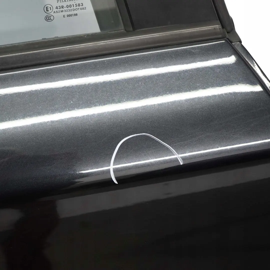 Tür Hinten Rechts Black Sapphire Schwarz Metallic - 475 für BMW 1 er E87 5 mit Teilenummer 7191018 BMW 1 er E87 5 Tür Hinten Rechts Black Sapphire Schwarz Metallic - 475 - SKU 7191018-BS5 - Teilenummer 7191018