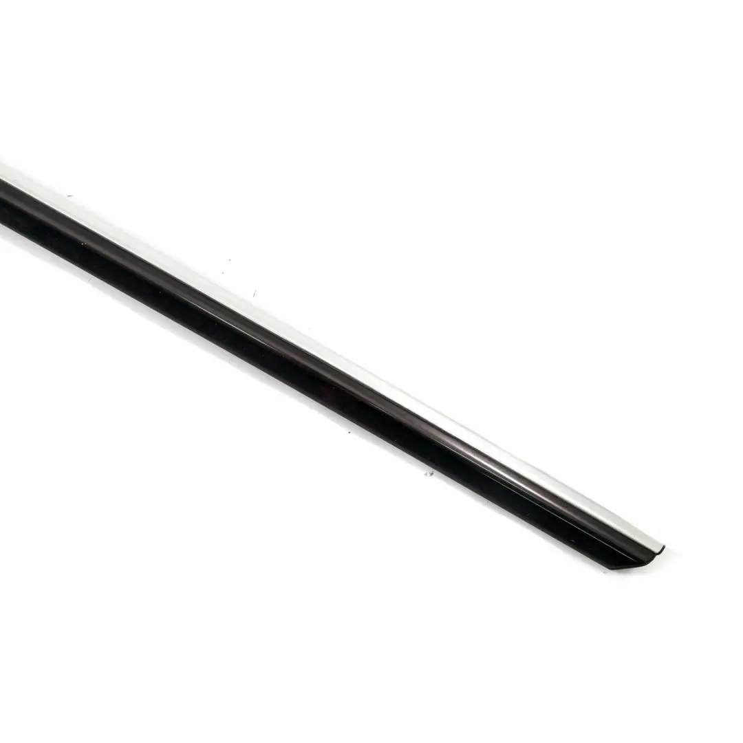 Mercedes-Benz Classe CLK W208 C208 avant Droit Baguette Joint Performance pour à propos du numéro de pièce A2086900680 Mercedes-Benz Classe CLK W208 C208 avant Droit Baguette Joint Performance - SKU A2086900680 - Numéro de pièce A2086900680