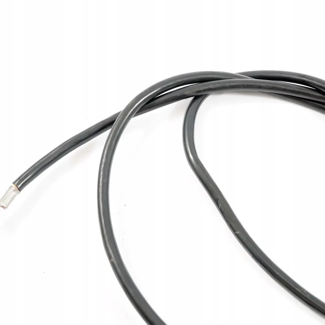 Mercedes-Benz E-Class W210 Battery Positive Plus Cable Loom Harness to with Part number A2105401830 Mercedes-Benz E-Class W210 Battery Positive Plus Cable Loom Harness - SKU A2105401830 - Part number A2105401830