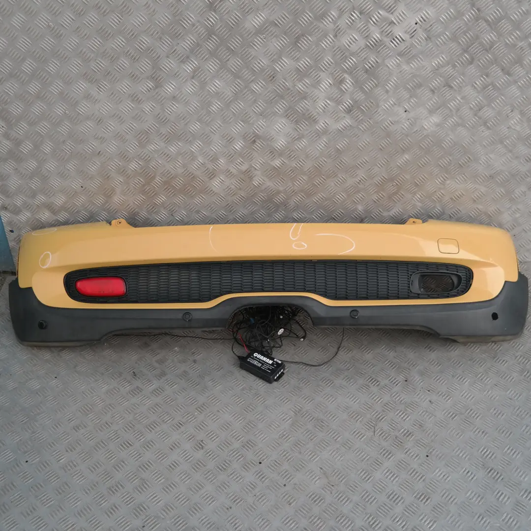 PDC Panel embellecedor parachoques trasero Mellow Yello para Mini Cooper S R56 R57 con número de pieza 0430252-MYE Mini Cooper S R56 R57 PDC Panel embellecedor parachoques trasero Mellow Yello - SKU 0430252-MYE - Número de pieza 0430252-MYE