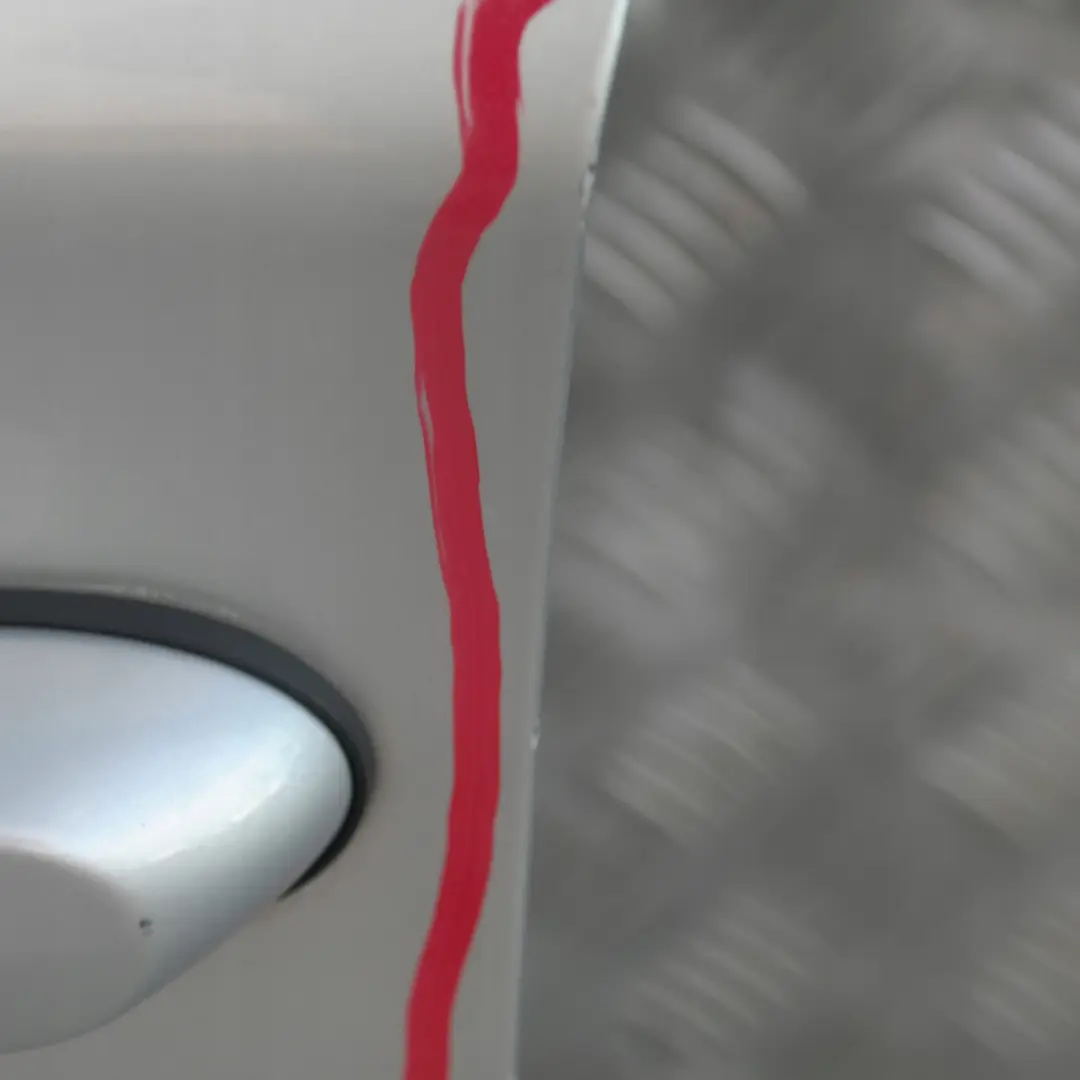 Puerta Delantera Izquierda Titansilber Silber Silver Metallic 354 para BMW E87 E87N con número de pieza 7191011 BMW E87 E87N Puerta Delantera Izquierda Titansilber Silber Silver Metallic 354 - SKU 7191011-TS11 - Número de pieza 7191011