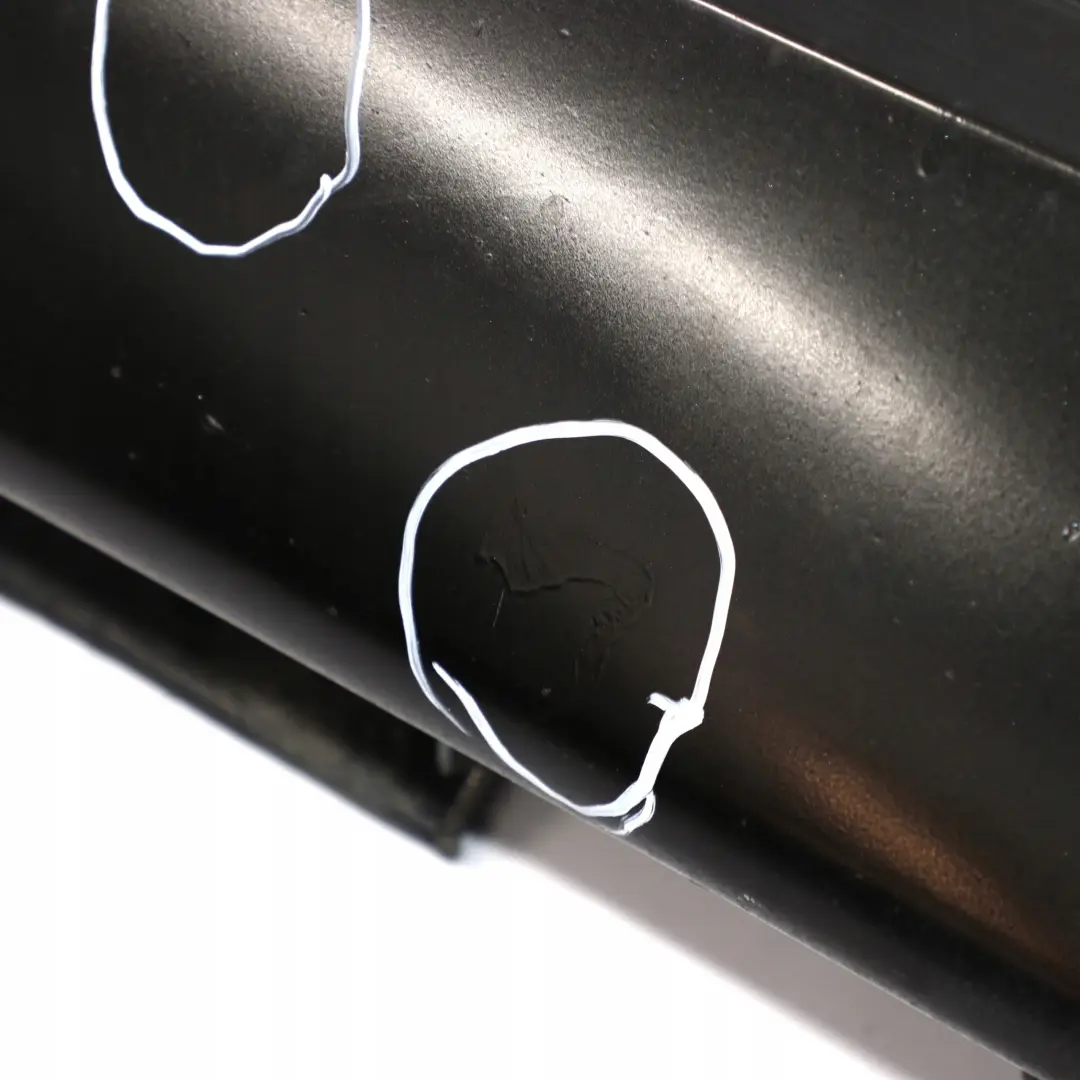 Listello Portiera Apertura Gonna Destra Black Sapphire Nero per BMW 7 E66 con numero di parte 0395480 BMW 7 E66 Listello Portiera Apertura Gonna Destra Black Sapphire Nero - SKU 0395480-BS - Numero di parte 0395480