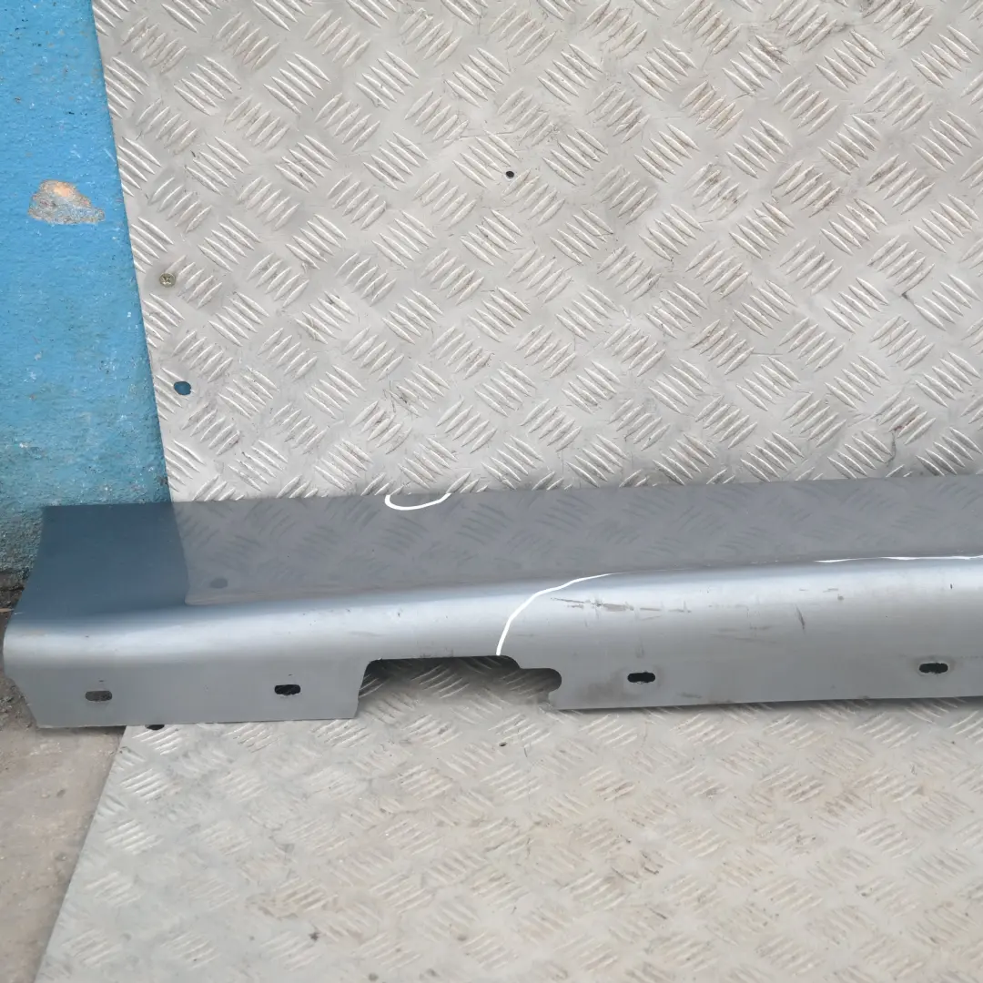 BMW 1 E87 Nakładka próg prawy Quarzblau A18 - SKU 0032948-QB19 - Numer Części 32948