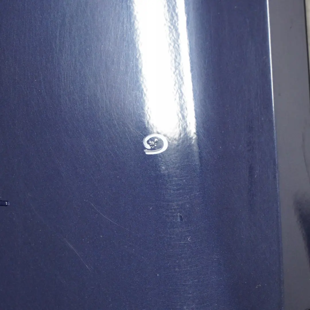 Mercedes-Benz C-Klasse W203 Tür Hinten Rechts Tanzanitblau Metallic - 359 für mit Teilenummer A2037300805 Mercedes-Benz C-Klasse W203 Tür Hinten Rechts Tanzanitblau Metallic - 359 - SKU A2037300805-TB - Teilenummer A2037300805