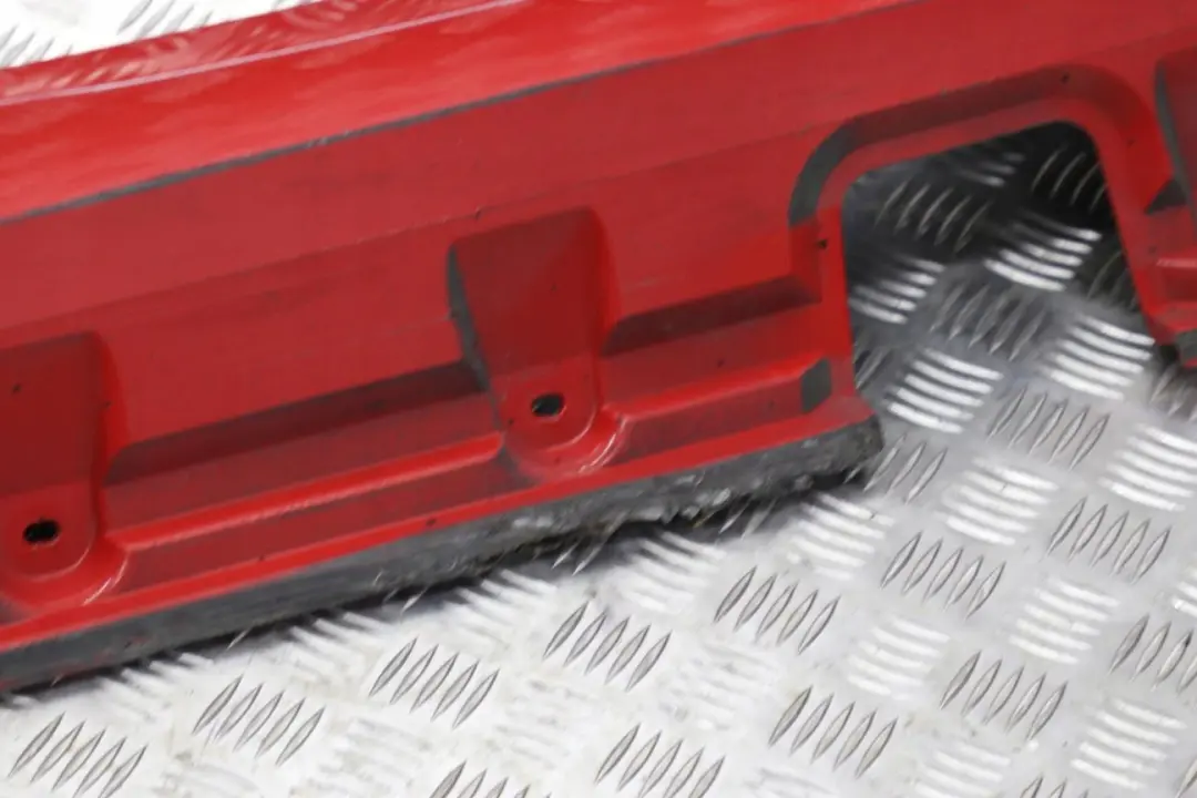 Listello Portiera Destra Rosso Chiaro Rosso - 314 per BMW Z4 E85 E86 con numero di parte 0031108 BMW Z4 E85 E86 Listello Portiera Destra Rosso Chiaro Rosso - 314 - SKU 0031108-HELL - Numero di parte 0031108