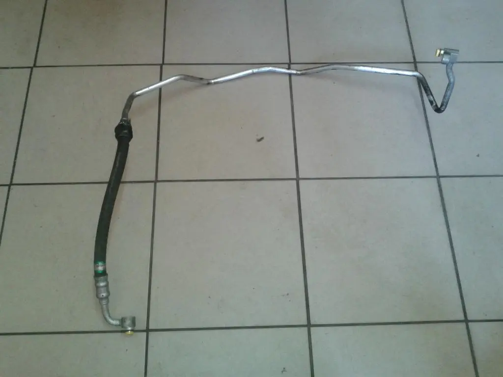 M47N2 A/C Air Pipe Hose Compreswsor Condenser to BMW 1 Series E87 118d 120d with Part number 6959992 BMW 1 Series E87 118d 120d M47N2 A/C Air Pipe Hose Compreswsor Condenser - SKU 6959992-1 - Part number 6959992