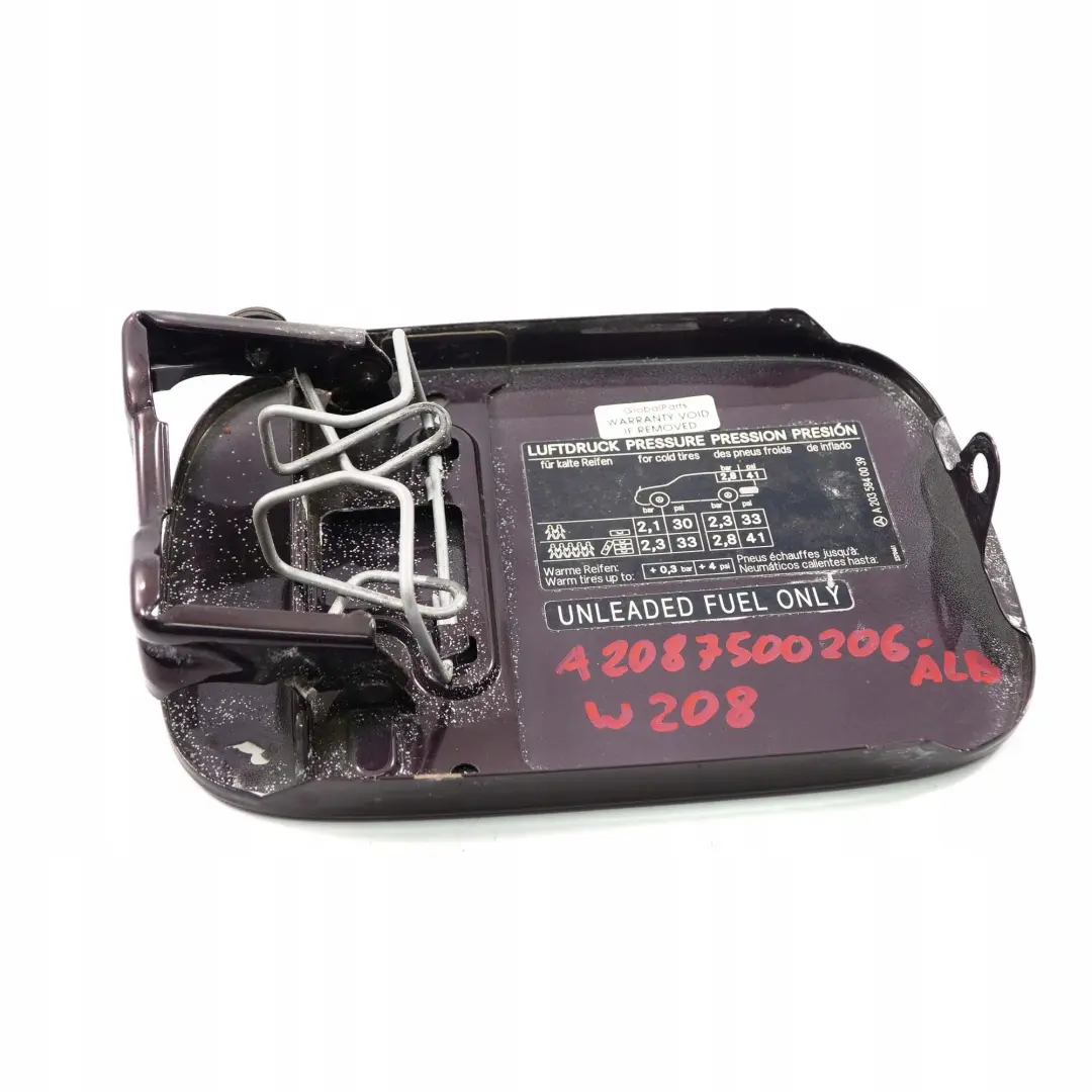 W208 C208 Coupe Sportello Rifornimento Carburante Nero Almandino per Mercedes con numero di parte A2087500206 Mercedes W208 C208 Coupe Sportello Rifornimento Carburante Nero Almandino - SKU A2087500206-ALB - Numero di parte A2087500206