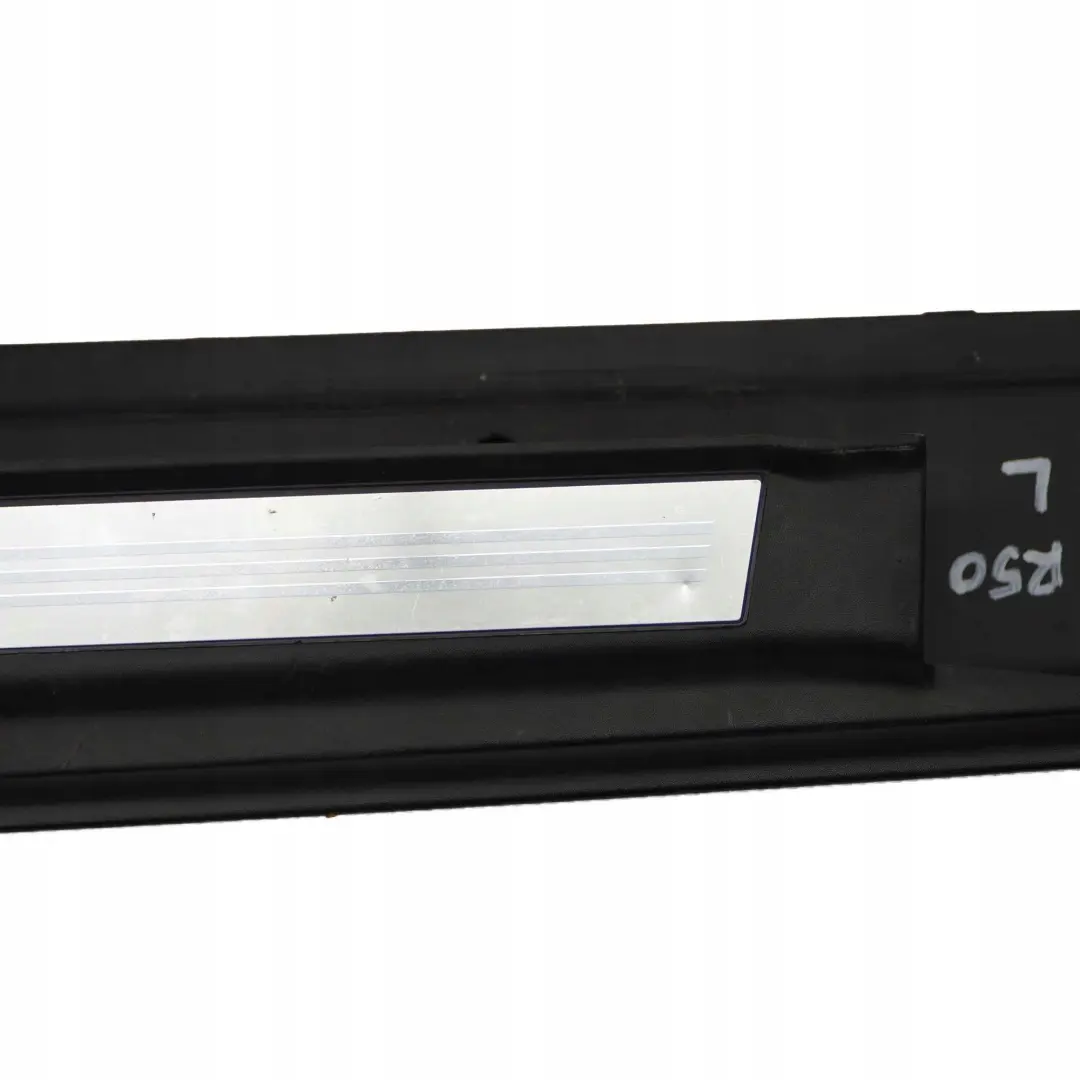 Tapa Lateral Faldón Panel izquierdo Negro para Mini R50 con número de pieza 1505863 Mini R50 Tapa Lateral Faldón Panel izquierdo Negro - SKU 1505863 - Número de pieza 1505863