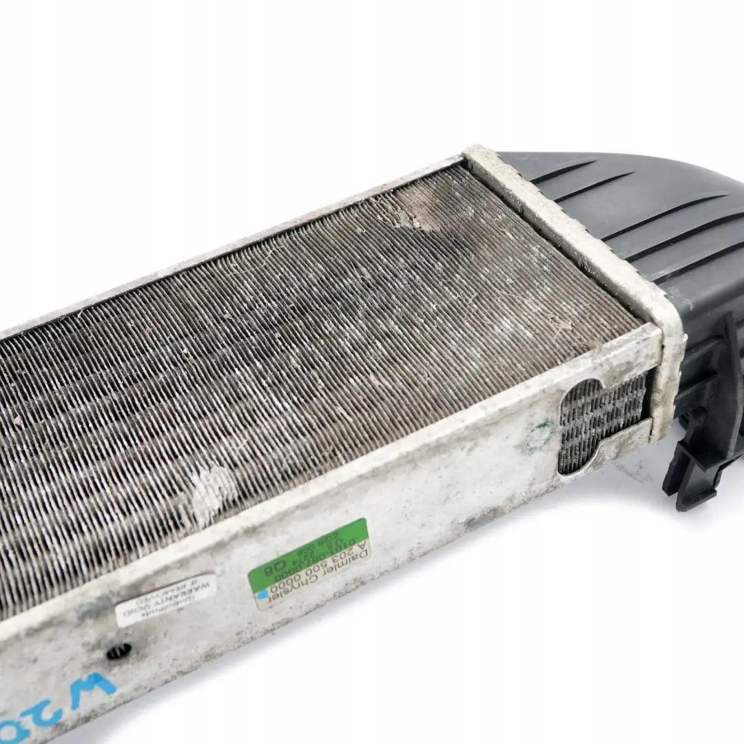 klasa W203 C209 Intercooler do Mercedes C CLK o numerze A2035000000 Mercedes C CLK klasa W203 C209 Intercooler - SKU A2035000000 - Numer Części A2035000000