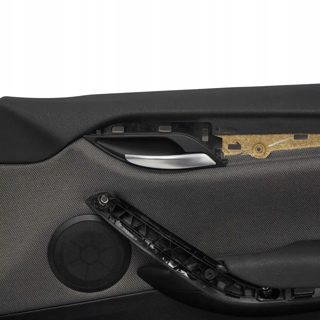 Rivestimento Pannello Portiera Lato Destro Tessuto Antracite Argento per BMW X1 E84 con numero di parte 7320190 BMW X1 E84 Rivestimento Pannello Portiera Lato Destro Tessuto Antracite Argento - SKU 7320190-1 - Numero di parte 7320190