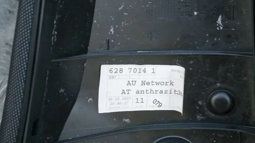 Stoff Seitenteil Seitenverkleidung hinten rechts Anthrazit für BMW 1 er E87 mit Teilenummer 6968812 BMW 1 er E87 Stoff Seitenteil Seitenverkleidung hinten rechts Anthrazit - SKU 6968812-1 - Teilenummer 6968812