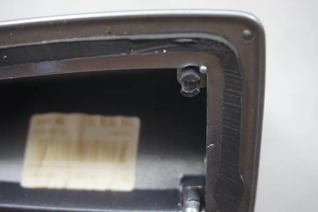 Boitier Vide Cache Exterieur Toit Antenne Shark Spacegrau pour BMW E61 à propos du numéro de pièce 6929373 BMW E61 Boitier Vide Cache Exterieur Toit Antenne Shark Spacegrau - SKU 6929373-SBG - Numéro de pièce 6929373