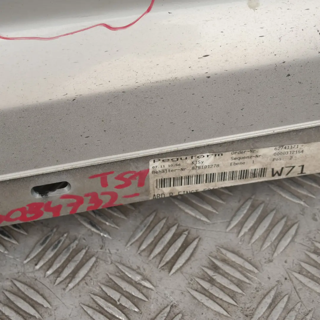 Sill Strip Skirt Right O/S Titansilber Silver to BMW 1 SERIES 1 E81 E82 E88 M SPORT with Part number 34732 BMW 1 SERIES 1 E81 E82 E88 M SPORT Sill Strip Skirt Right O/S Titansilber Silver - SKU 0034732-TS1 - Part number 34732