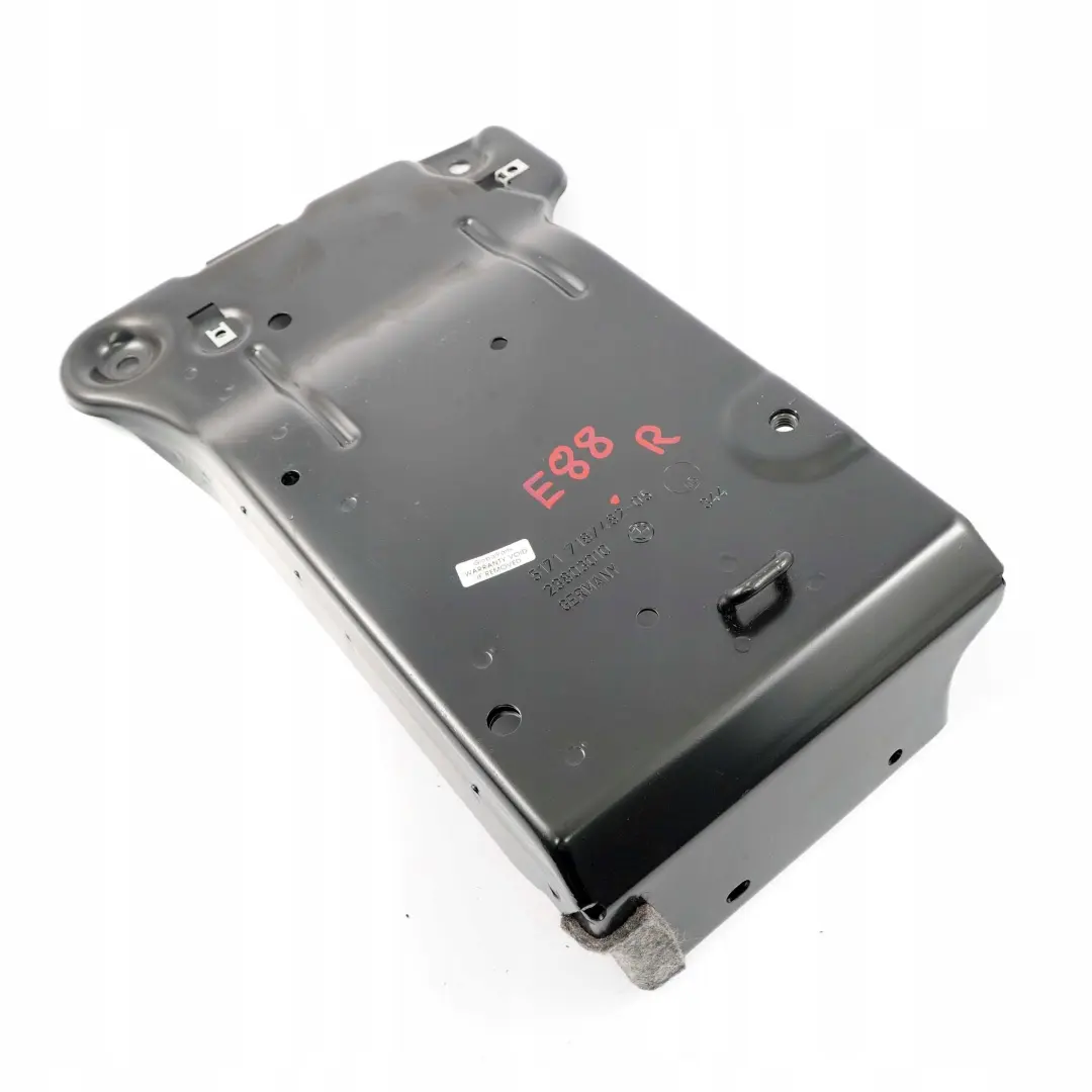 Proteccion antivuelco Placa De proteccion De carga derecha para BMW E88 con número de pieza 7187482 BMW E88 Proteccion antivuelco Placa De proteccion De carga derecha - SKU 7187482 - Número de pieza 7187482