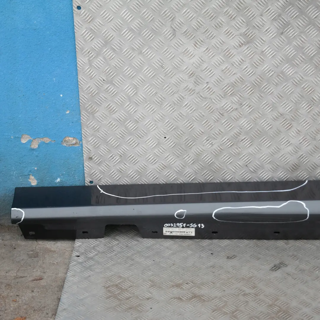 Schwellerleiste Blende Schweller links Sparkling Graphite Metallic für BMW 3 E90 E91 mit Teilenummer 32951 BMW 3 E90 E91 Schwellerleiste Blende Schweller links Sparkling Graphite Metallic - SKU 0032951-SG13 - Teilenummer 32951