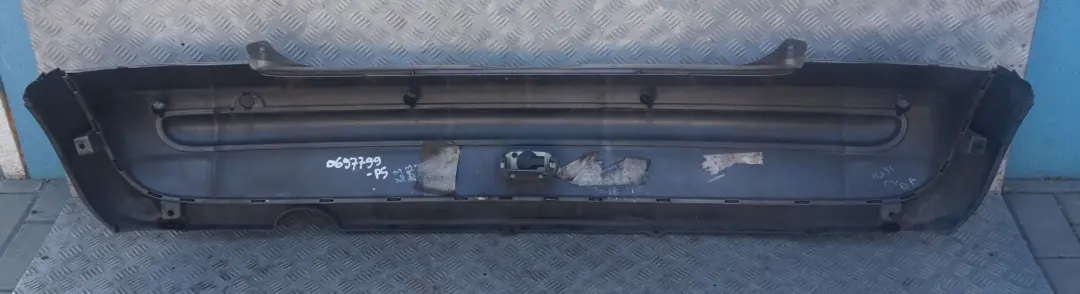 Stossfänger Hinten PDC Pure Silver Silber Metallic - 900 für BMW Mini Cooper R50 mit Teilenummer 0697799 BMW Mini Cooper R50 Stossfänger Hinten PDC Pure Silver Silber Metallic - 900 - SKU 0697799-PS - Teilenummer 0697799