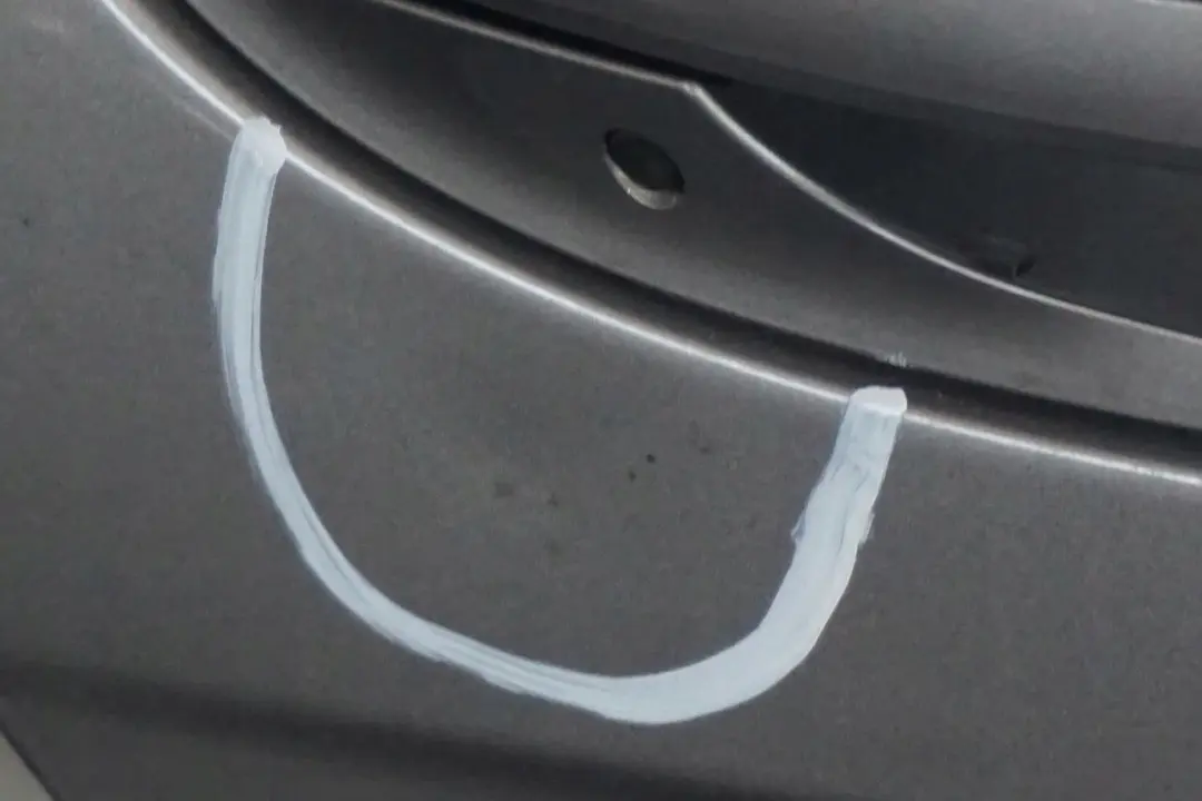 Beifahrer Tür Hinten Rechts Sterlinggrau Grau Metallic - 472 für BMW 7 er E65 1 mit Teilenummer 7202084 BMW 7 er E65 1 Beifahrer Tür Hinten Rechts Sterlinggrau Grau Metallic - 472 - SKU 7202084-STG - Teilenummer 7202084