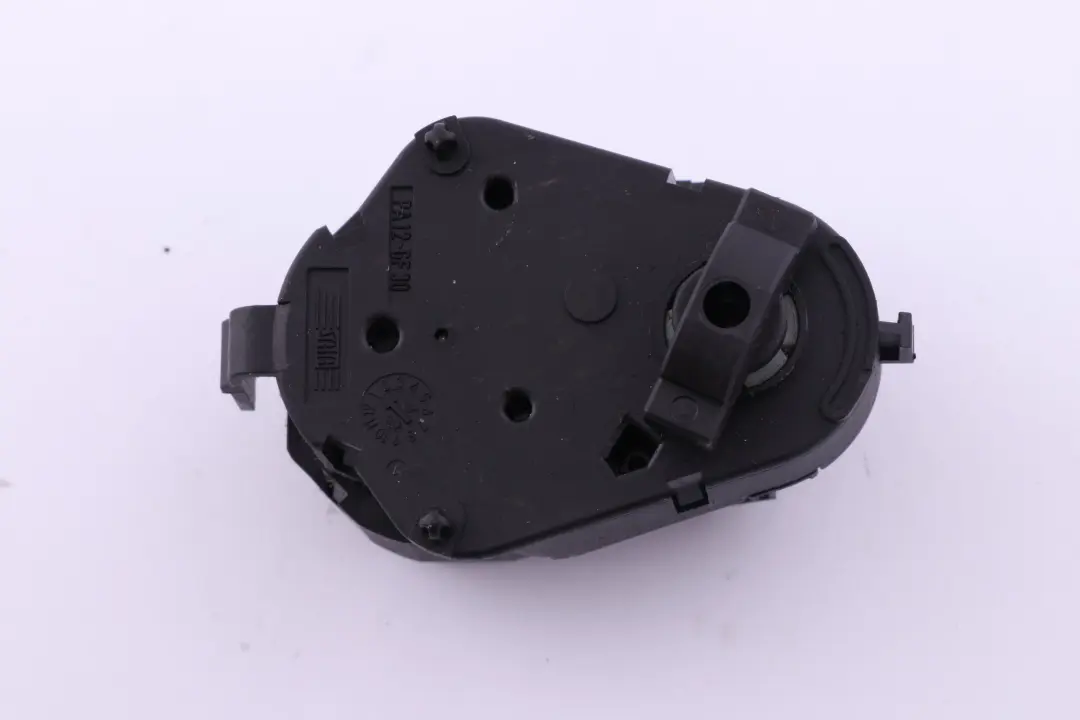 BMW 5 6 Series E60 E61 E63 E64 Actuator Air Distribution Flap Matrix Heater - SKU rhd-6942990 - Part number 6942990