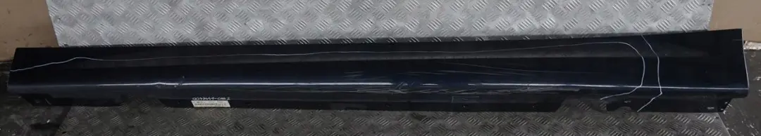 Listello Portiera Apertura Gonna SX Nero Carbone 303 per BMW E90 E91 M Sport con numero di parte 0033441 BMW E90 E91 M Sport Listello Portiera Apertura Gonna SX Nero Carbone 303 - SKU 0033441-CAR2 - Numero di parte 0033441
