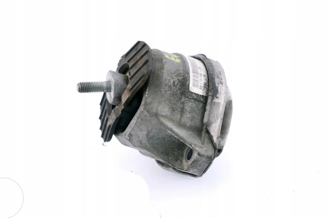 Poduszka silnika prawa do BMW E60 E61 E63 E64 o numerze 6761090 BMW E60 E61 E63 E64 Poduszka silnika prawa - SKU 6761090 - Numer Części 6761090