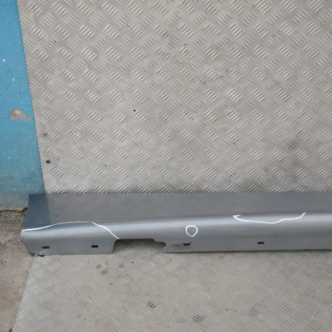 BMW 20 E87 Listón de umbral faldón lateral derecho Quarzblau Azul Metalizado A18 - SKU 0032948-QB20 - Número de pieza 32948