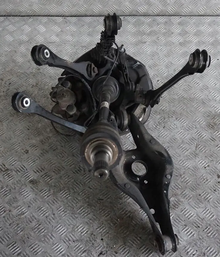 N47N 143PS Support de Roue Disque de Frein Arriere Droite Kit BMW F30 318d - SKU 6792522 - Numéro de pièce 6792522