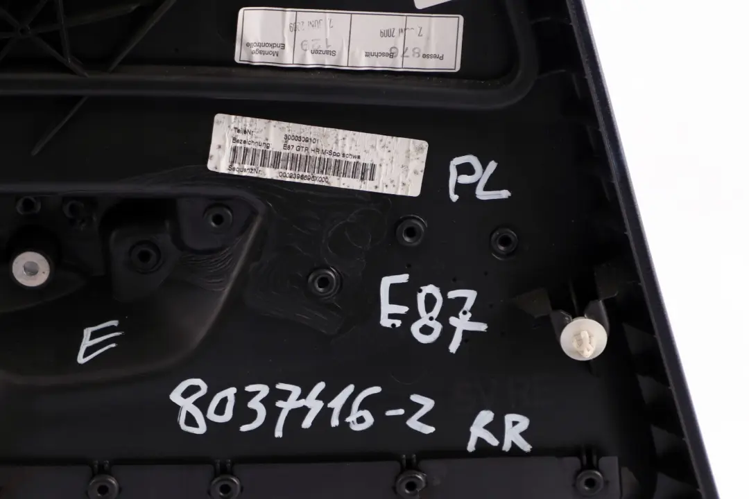 Panneau Portieres Tissu Arriere Droite Point D'eclair / pour BMW 1 E87 LCI M Sport à propos du numéro de pièce 8037416 BMW 1 E87 LCI M Sport Panneau Portieres Tissu Arriere Droite Point D'eclair / - SKU 8037416 - Numéro de pièce 8037416