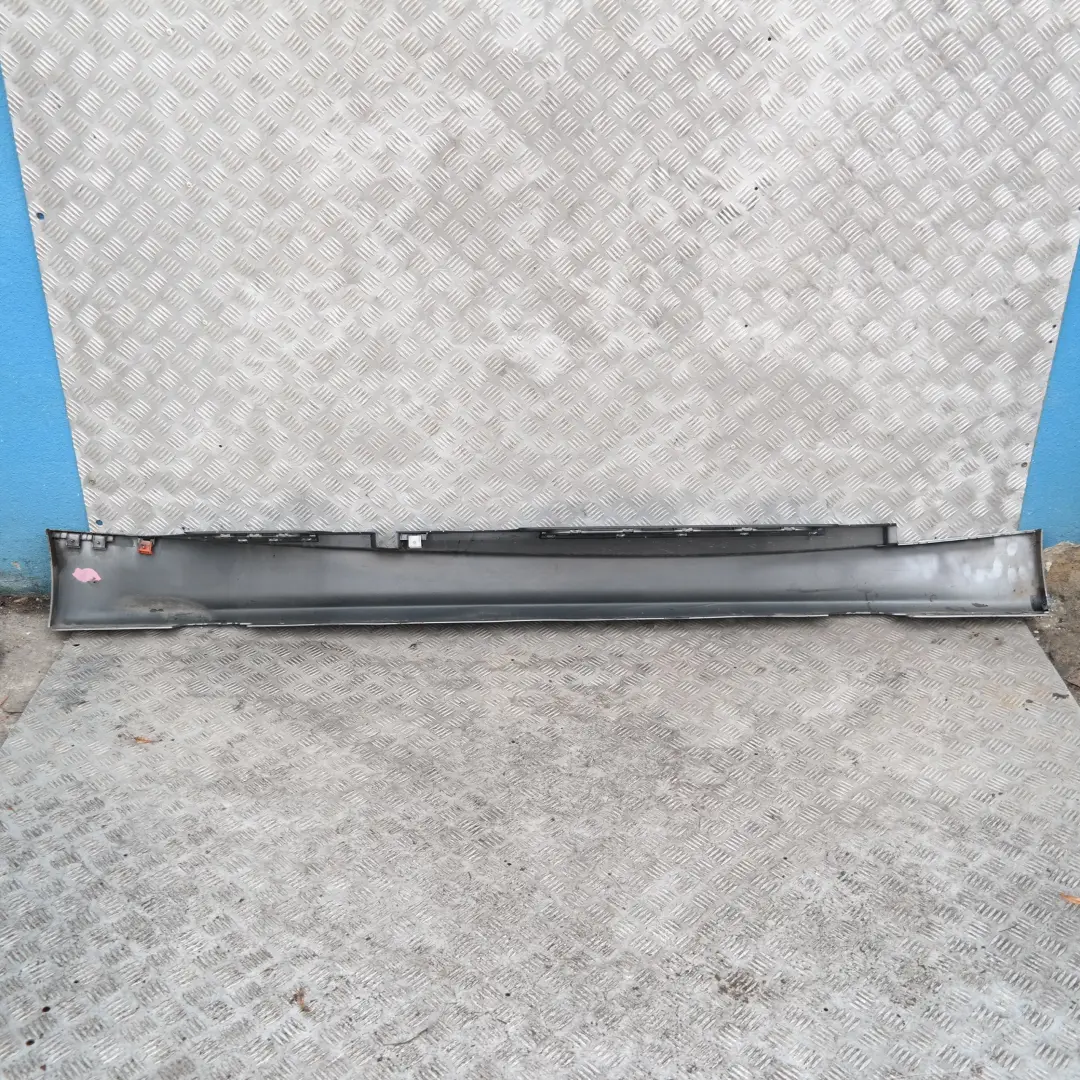 Sill strip side skirt left N/S Quarzblau Blue Metallic 0032949 to BMW 1 SERIES E87 with Part number 51770032949 BMW 1 SERIES E87 Sill strip side skirt left N/S Quarzblau Blue Metallic 0032949 - SKU 0032949-QB2 - Part number 51770032949