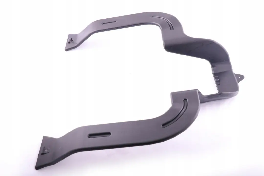 Heater Duct to Mini R60 R61 Rear with Part number 9800088 Mini R60 R61 Rear Heater Duct - SKU 9800088 - Part number 9800088