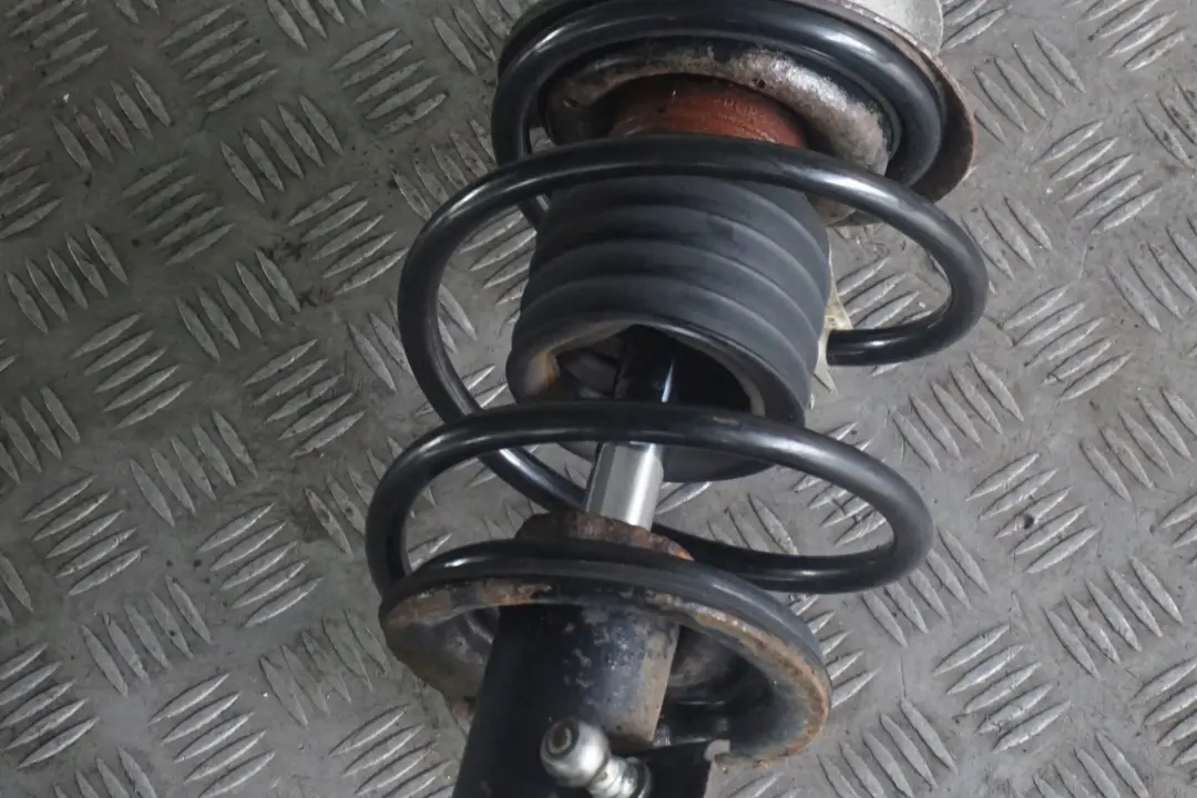 BMW Z4 E85 2.5i M54 Suspensión delantera derecha Freno Disco Eje - SKU 6785988-1 - Número de pieza 6785988