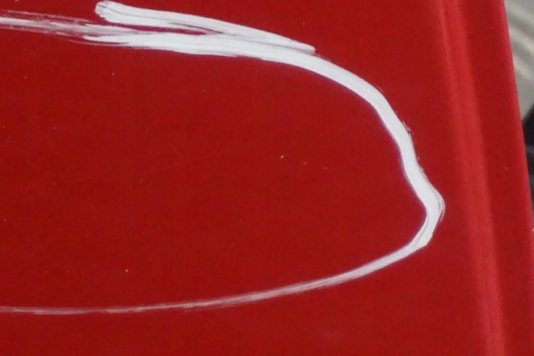 Tür Hinten Rechts Blazing Red Rot Metallic - B63 für BMW Mini Countryman R60 mit Teilenummer 9805930 BMW Mini Countryman R60 Tür Hinten Rechts Blazing Red Rot Metallic - B63 - SKU 9805930-BRM - Teilenummer 9805930