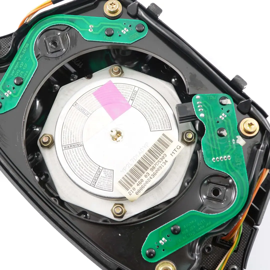 klasa W210 Poduszka kierowcy airbag do Mercedes E o numerze A2104600598 Mercedes E klasa W210 Poduszka kierowcy airbag - SKU A2104600598-1 - Numer Części A2104600598