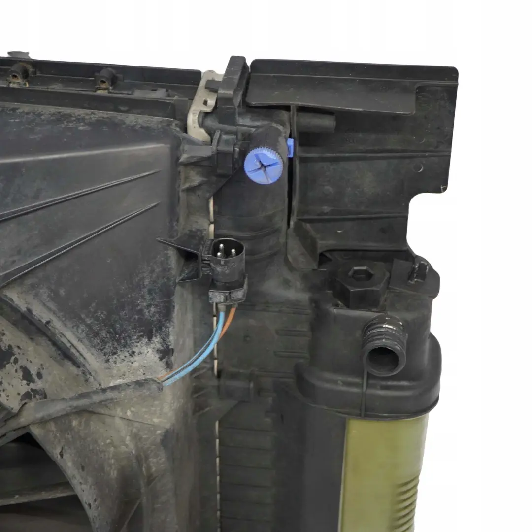BMW E36 316i 318i 318is Riscaldamento K?hmittelkuhler Radiatore Acqua 1247145 - SKU 1723067 - Numero di parte 1723067