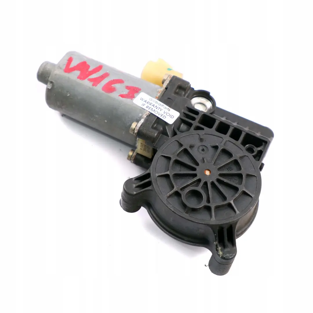 Mercedes-Benz M ML W163 Motor elevalunas delantero derecho para con número de pieza A1638202842 Mercedes-Benz M ML W163 Motor elevalunas delantero derecho - SKU A1638202842 - Número de pieza A1638202842