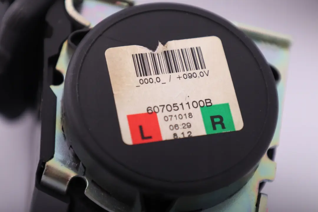 Cintura Superiore Posteriore Destra / SX per Mini Cooper One Clubman R55 con numero di parte 7161949 Mini Cooper One Clubman R55 Cintura Superiore Posteriore Destra / SX - SKU 7161949 - Numero di parte 7161949