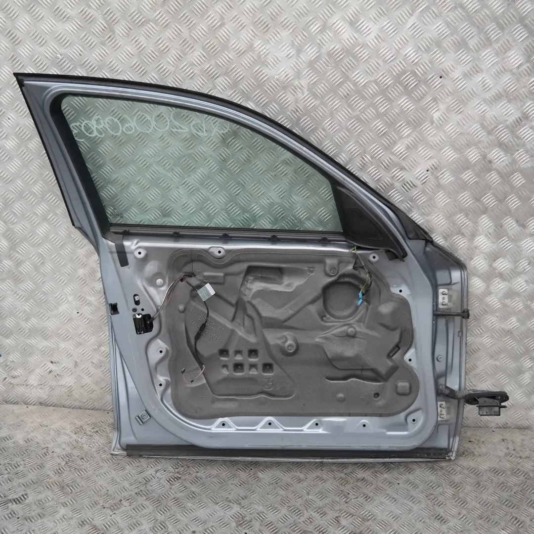 Door Front Left N/S Quarzblau Blau Blue Metallic - A18 to BMW 1 SERIES 2 E87 E87N with Part number 41517191011 BMW 1 SERIES 2 E87 E87N Door Front Left N/S Quarzblau Blau Blue Metallic - A18 - SKU 7191011-QB2 - Part number 41517191011