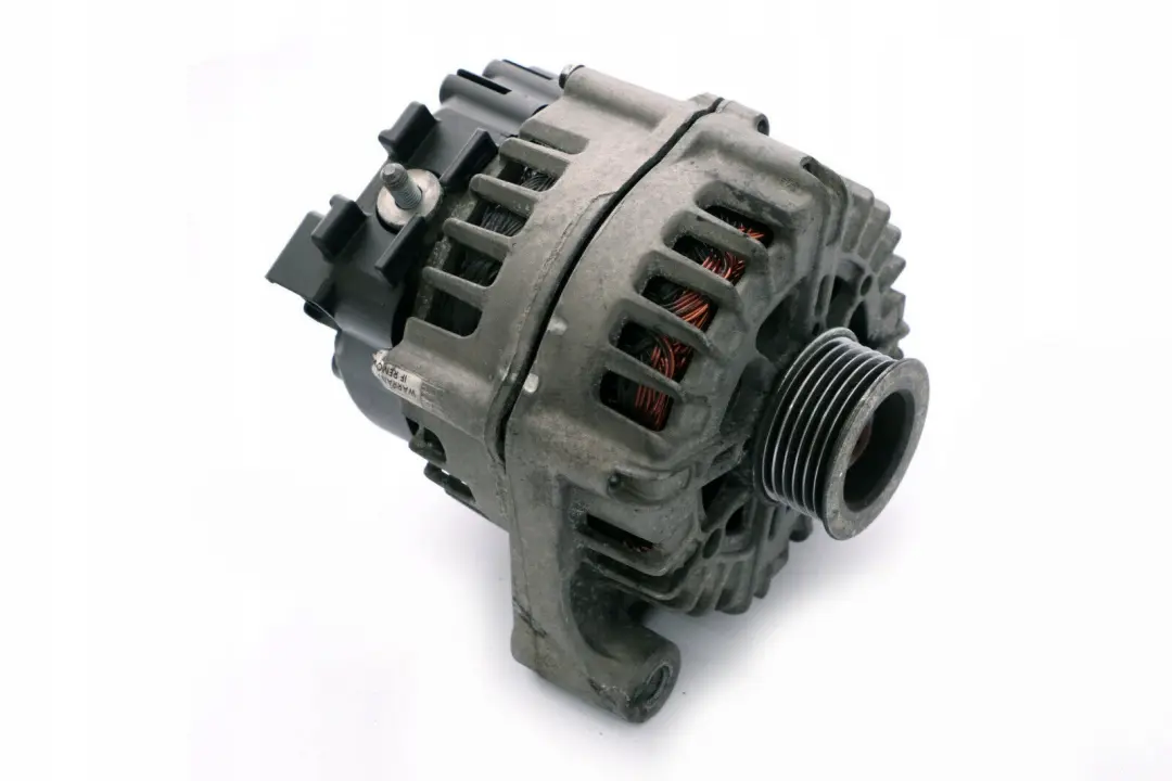 BMW E61 E81 E87 E90 N47 Alternador del Generador 180A - SKU 7802261 - Número de pieza 7802261