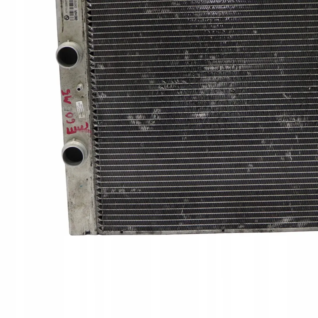 Refrigeracion Radiador para BMW E60 E61 E63 E64 M5 M6 Motor con número de pieza 2282732 BMW E60 E61 E63 E64 M5 M6 Motor Refrigeracion Radiador - SKU 2282732 - Número de pieza 2282732