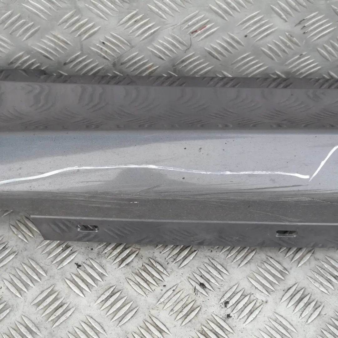 Bas de Porte Couverture Seuil A Gauche Sparkling Graphite pour BMW E87 LCI à propos du numéro de pièce 51770036145 BMW E87 LCI Bas de Porte Couverture Seuil A Gauche Sparkling Graphite - SKU 0036145-SG3 - Numéro de pièce 51770036145
