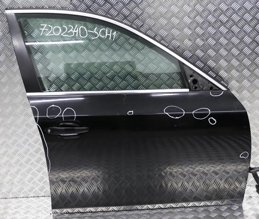 Genuine BMW 5 SERIES 1 E60 E61 Door Front Right O/S Black Schwarz 2 - 668