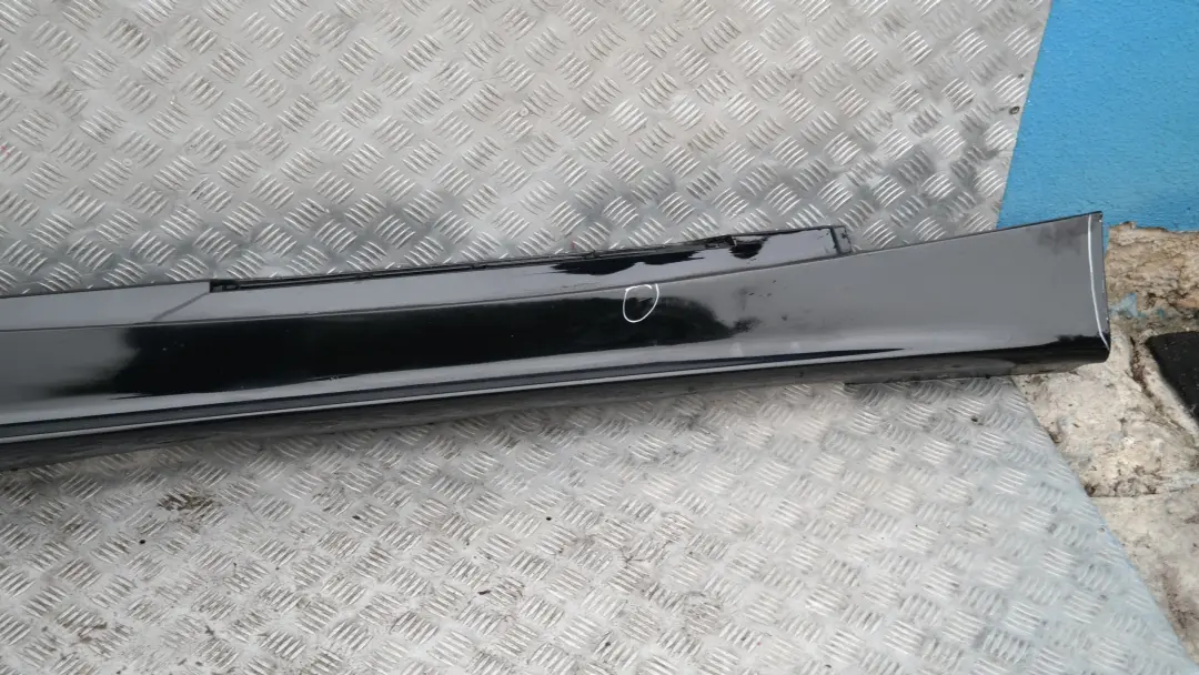 BMW er E87 Listello portiera Apertura Gonna dx Nero 2 - SKU 0032948-SCH3 - Numero di parte 51770032948