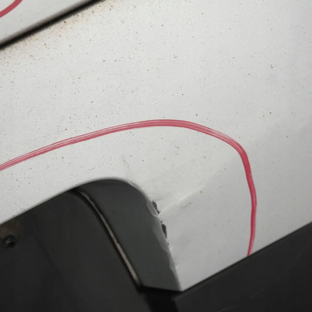 Zderzak tylny tył pdc titansilber 354 do BMW E87 o numerze 32630 BMW E87 Zderzak tylny tył pdc titansilber 354 - SKU 0032630-TS7 - Numer Części 32630