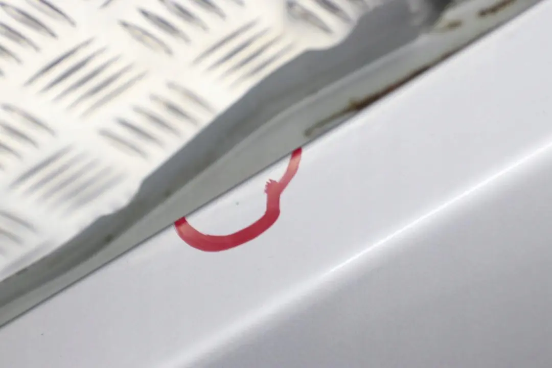 Seitenwand Vorne Links Kotflügel Titansilber Silver - 354 für BMW X5 E53 6 mit Teilenummer 7000385 BMW X5 E53 6 Seitenwand Vorne Links Kotflügel Titansilber Silver - 354 - SKU 7000385-TS6 - Teilenummer 7000385