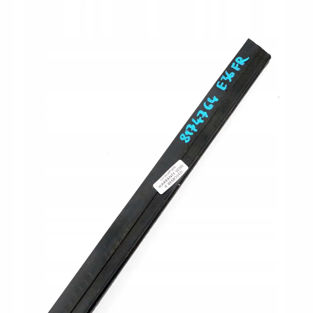 Listwa szyby prawy przód do BMW E36 Sedan Kombi o numerze 8174764 BMW E36 Sedan Kombi Listwa szyby prawy przód - SKU 8174764 - Numer Części 8174764