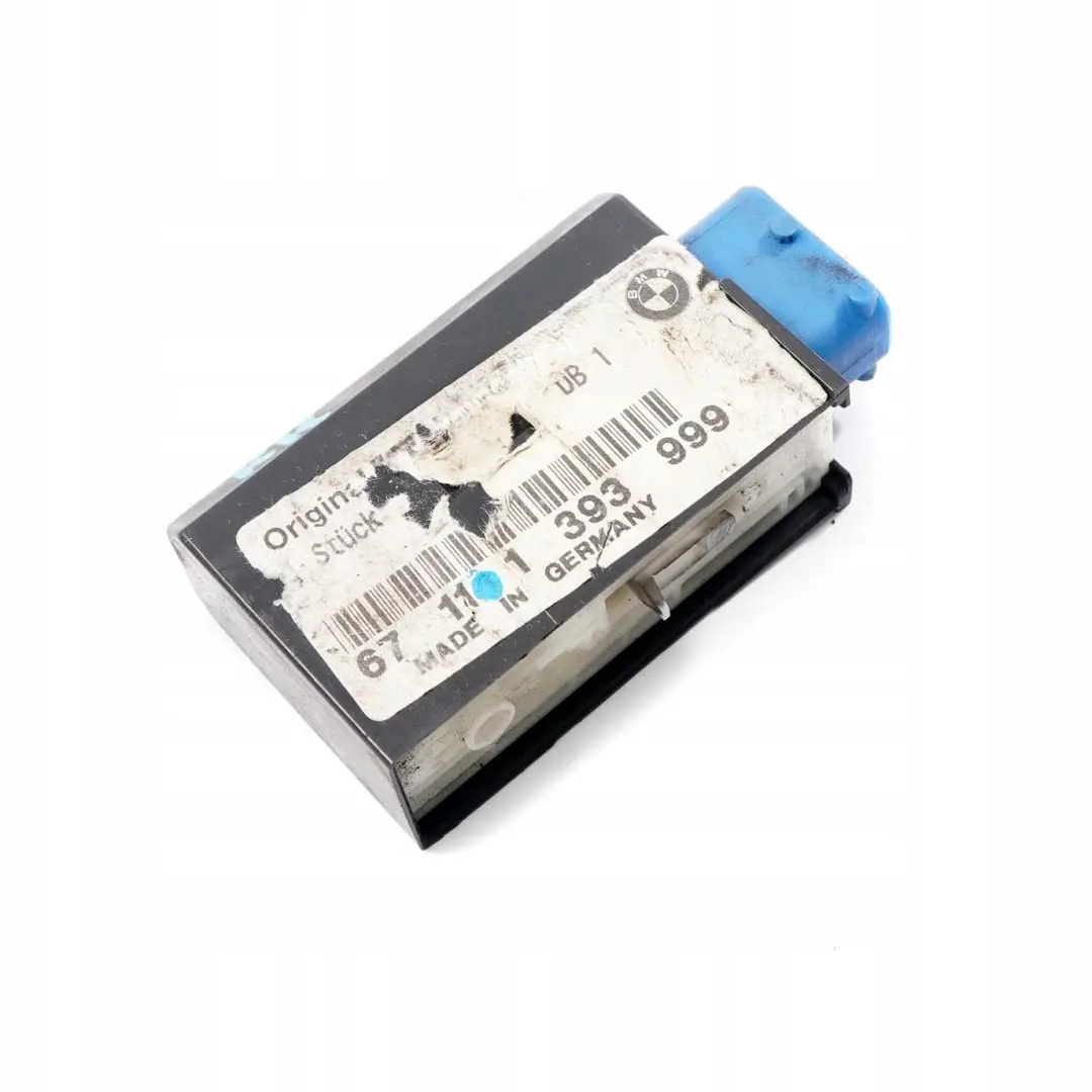 Door Central Locking Actuator Unit to BMW 3 5 Series E34 E36 Rear with Part number 8353012 BMW 3 5 Series E34 E36 Rear Door Central Locking Actuator Unit - SKU 8353011 - Part number 8353012