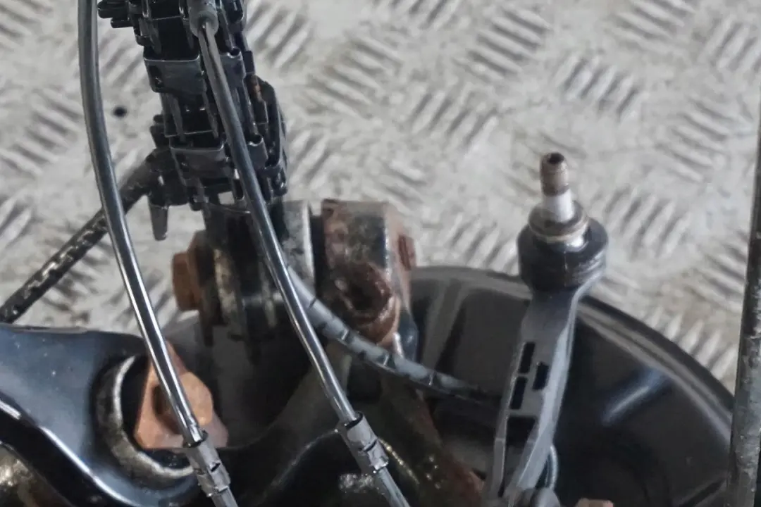 136PS Amortisseur Support de Roue Pivotement Arriere Droit pour BMW F20 116i N13 à propos du numéro de pièce 6792516 BMW F20 116i N13 136PS Amortisseur Support de Roue Pivotement Arriere Droit - SKU 6792516-1 - Numéro de pièce 6792516