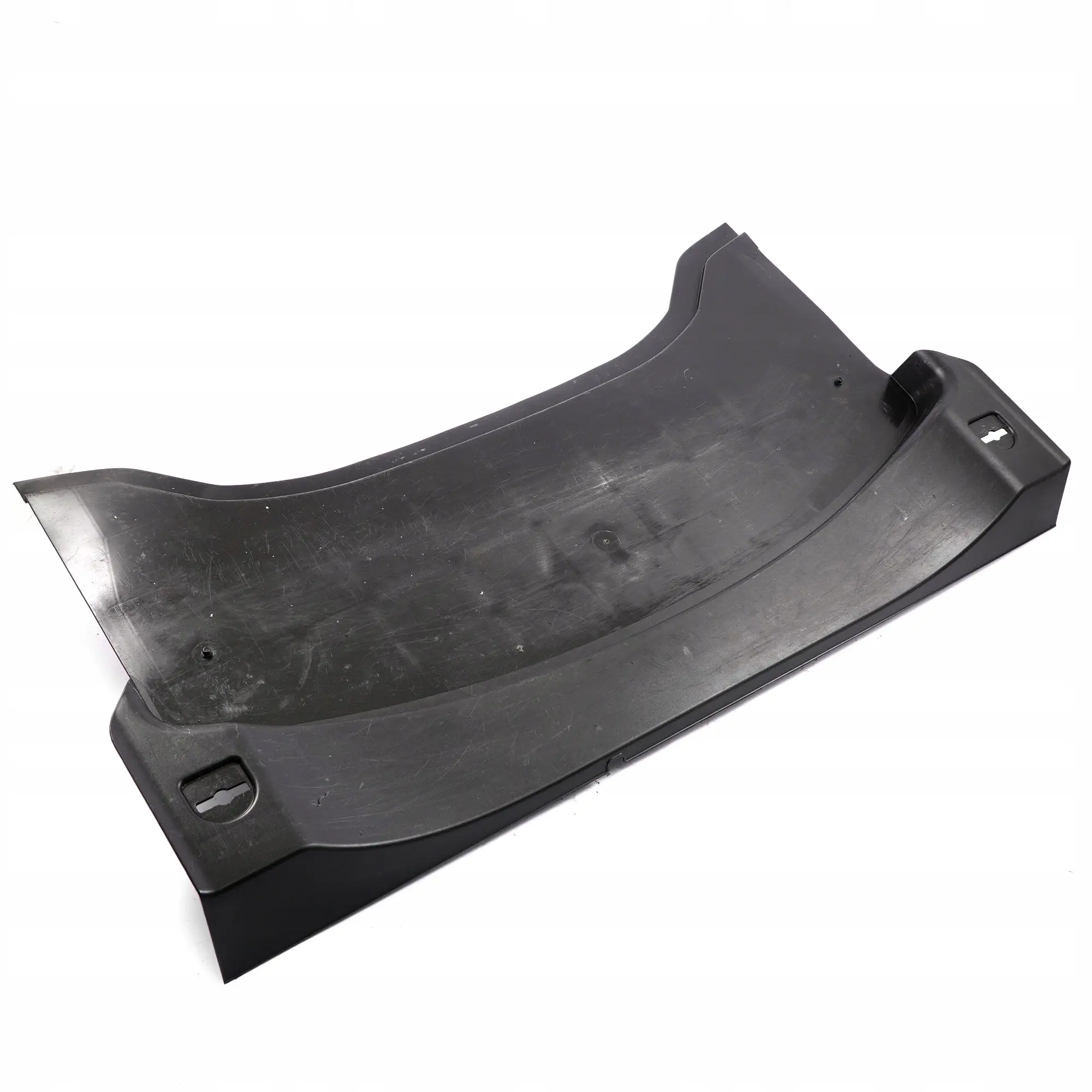 Mercedes-Benz Clase C W204 Embellecedor interior del maletero A2046901330